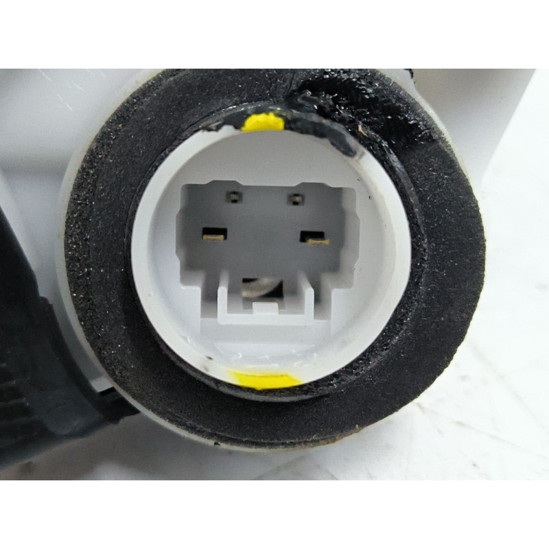 CERRADURA PUERTA TRASERA DERECHA