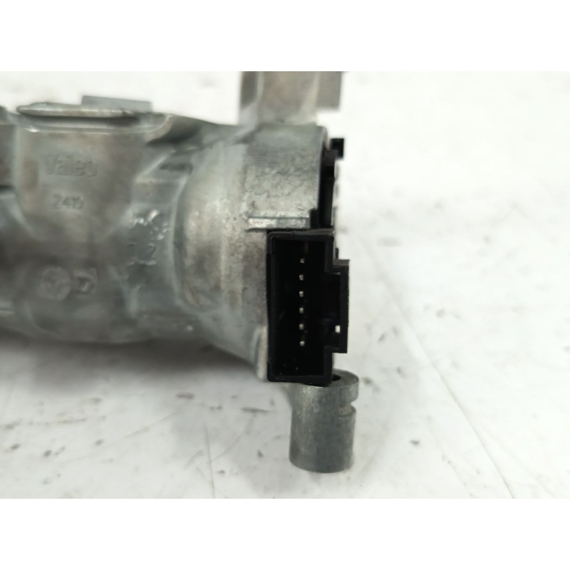 ANTIRROBO 1K0905851B