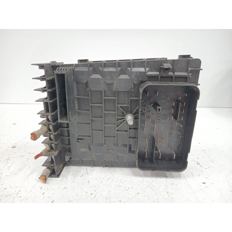 CAJA RELES / FUSIBLES