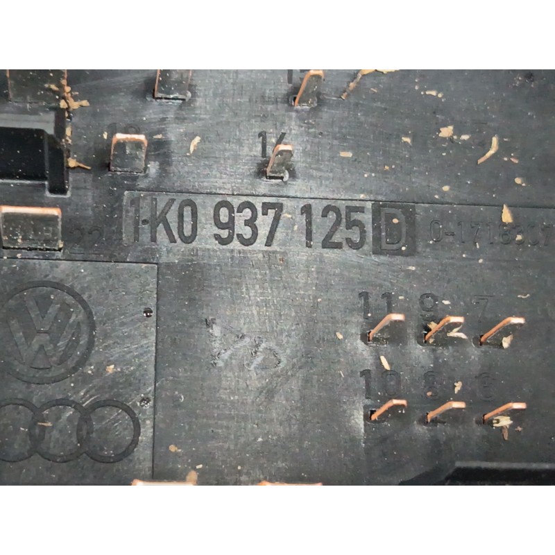 CAJA RELES / FUSIBLES