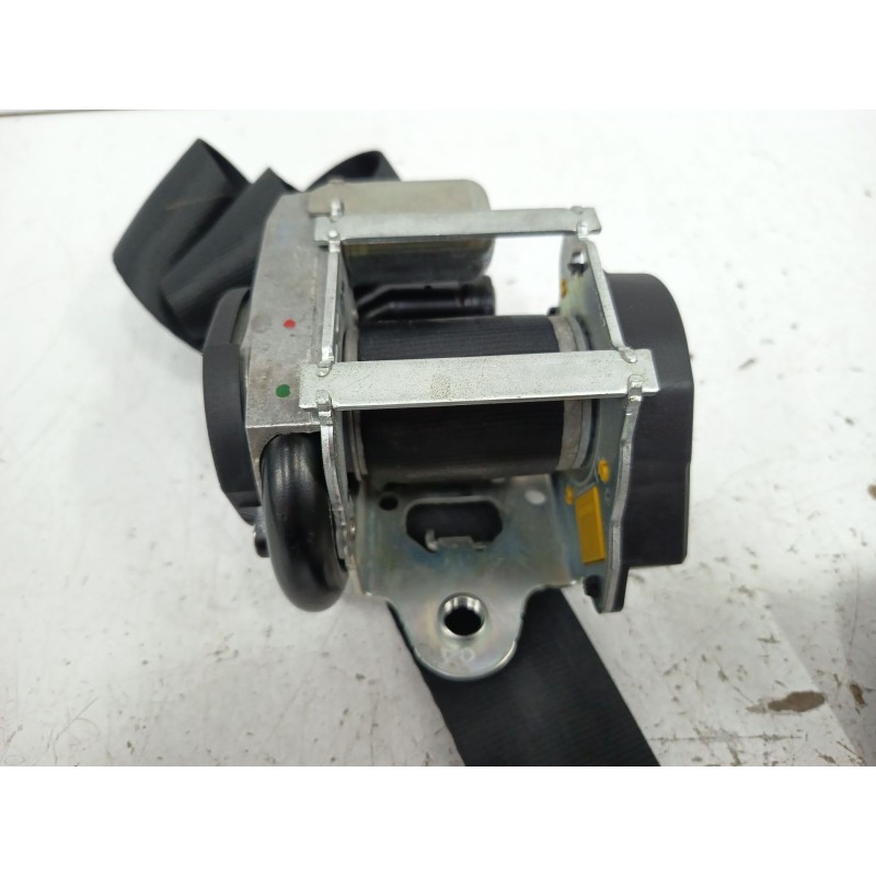 CINTURON SEGURIDAD DELANTERO DERECHO