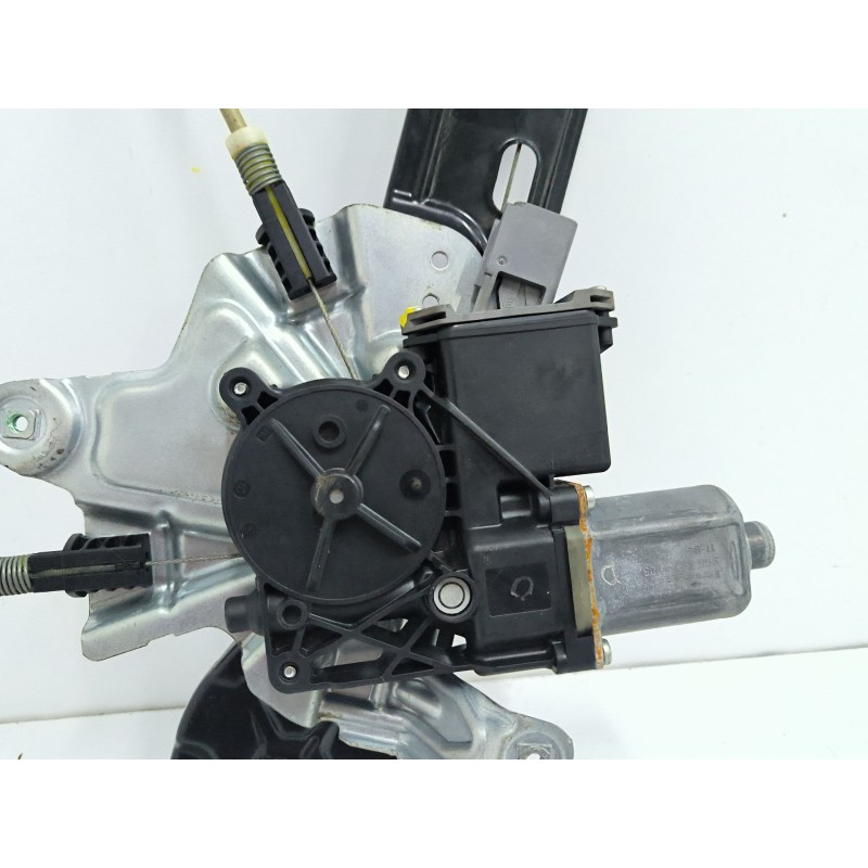 ELEVALUNAS DELANTERO DERECHO 20951582RH