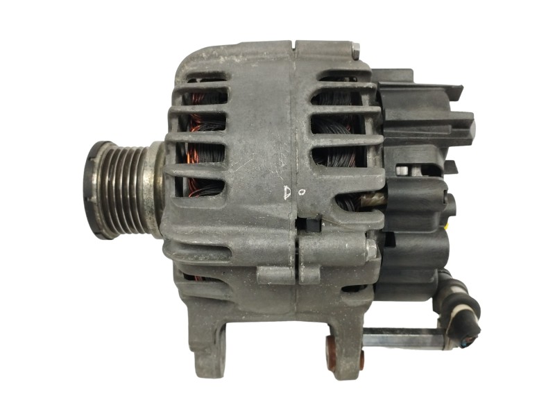 Recambio de alternador para seat leon (5f1) 2.0 tdi referencia OEM IAM 03L903023J 110A TG12C113 Recambio de alternador para seat leon (5f1) 2.0 tdi referencia OEM IAM 03L903023J 110A TG12C113