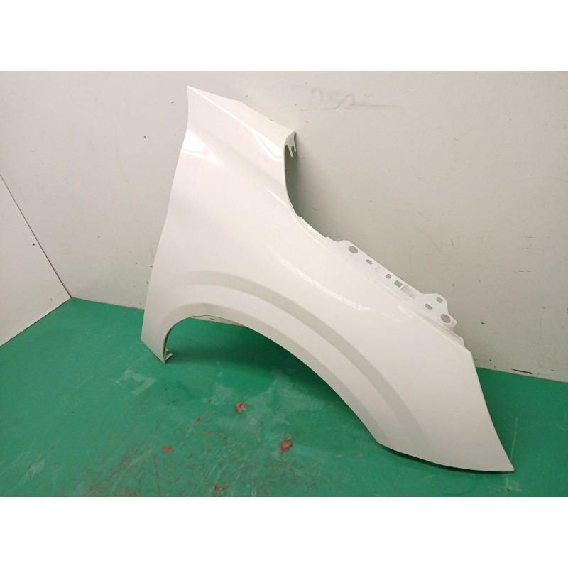 ALETA DELANTERA DERECHA