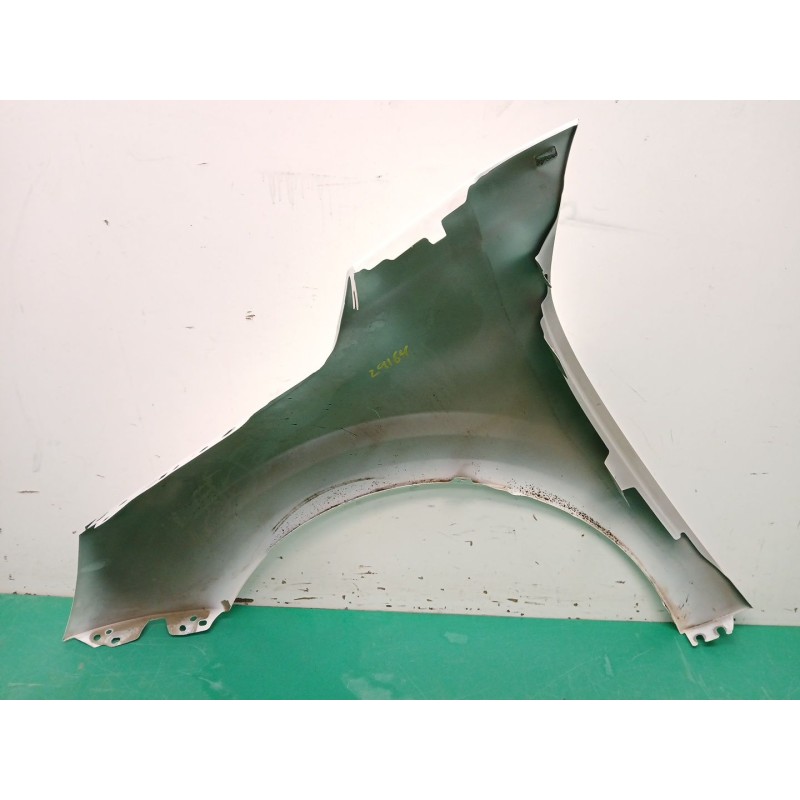 ALETA DELANTERA DERECHA