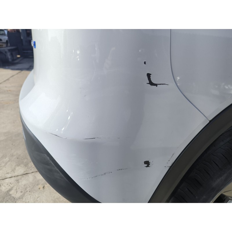 PARAGOLPES TRASERO