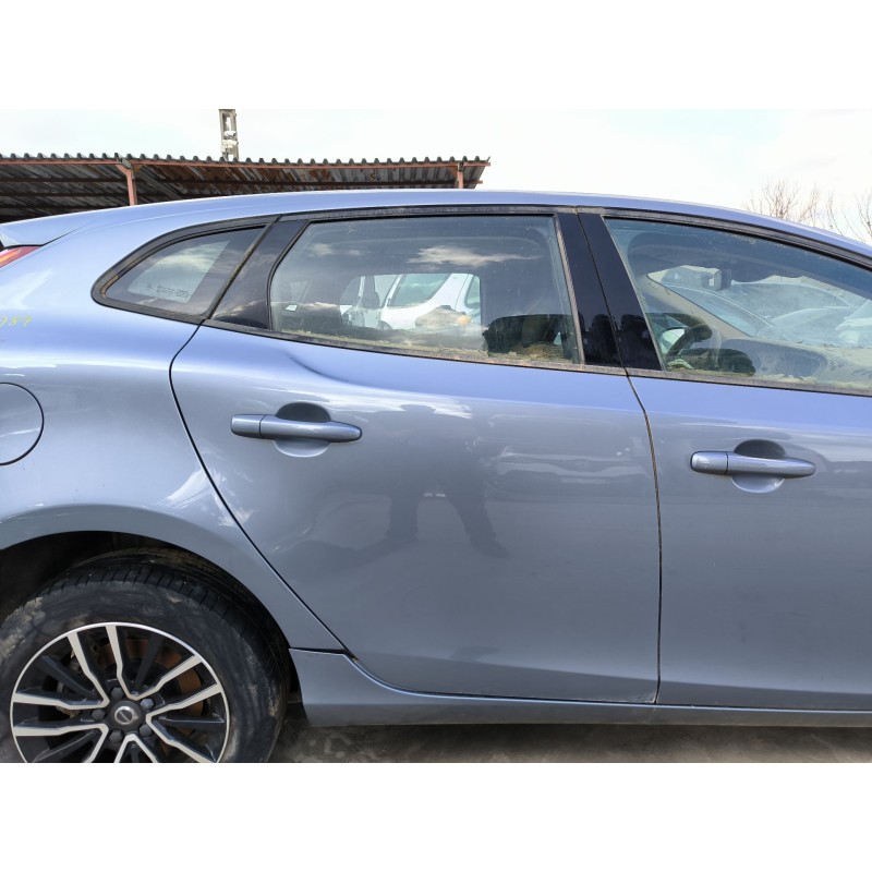 Recambio de puerta trasera derecha para volvo v40 hatchback (525) t2 referencia OEM IAM 32351000 31278443 