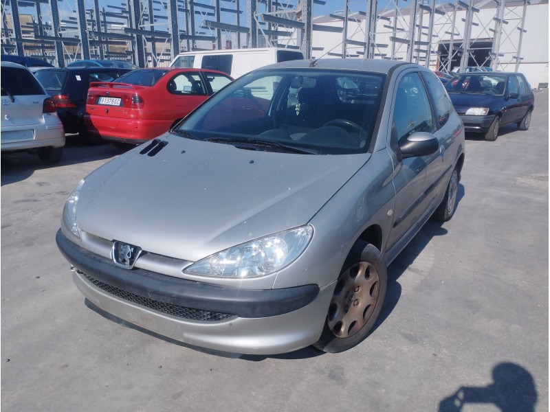 PEUGEOT 206 BERLINA