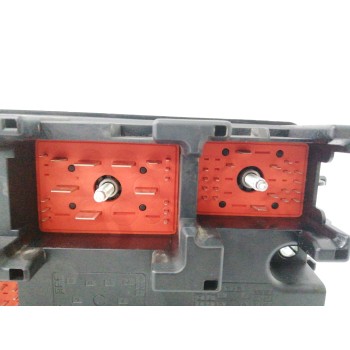 Recambio de caja reles / fusibles para opel vectra c berlina 1.9 cdti referencia OEM IAM 460023260 519131007 
