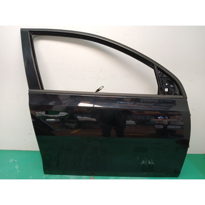 PUERTA DELANTERA DERECHA