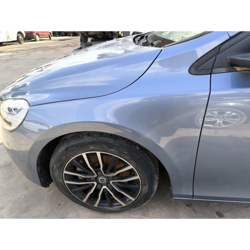 Recambio de aleta delantera izquierda para volvo v40 hatchback (525) t2 referencia OEM IAM   