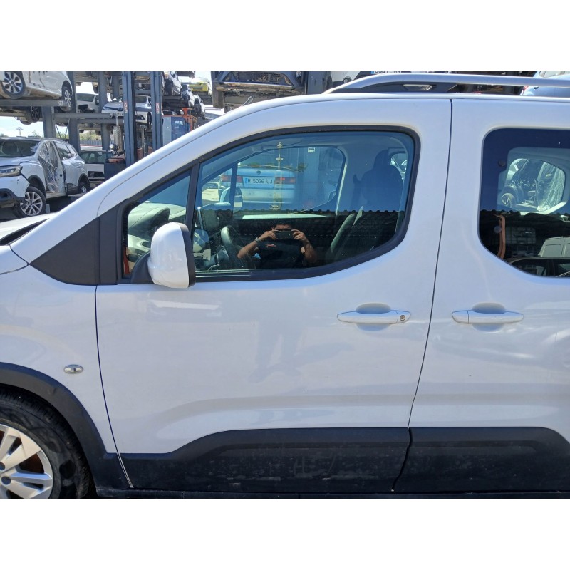 PUERTA DELANTERA IZQUIERDA