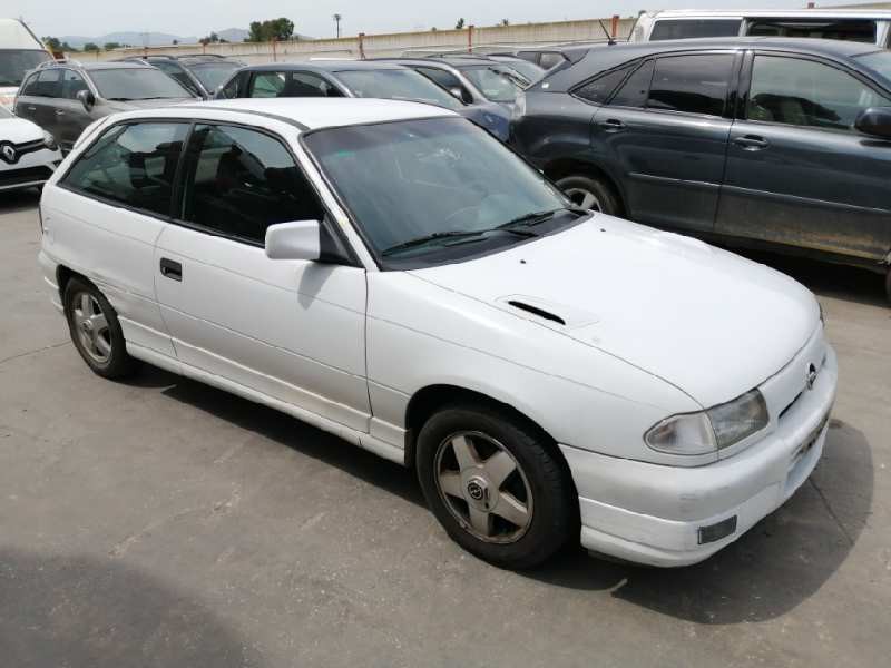 OPEL ASTRA F BERLINA