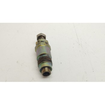 Recambio de inyector para toyota land cruiser (_j7_, _jl7_) 2.4 td (lj70) referencia OEM IAM 263012F  