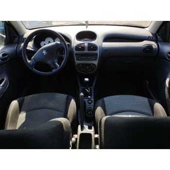 peugeot 206 berlina del año 2005