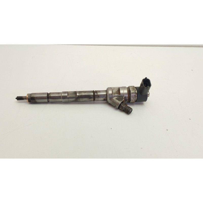 Recambio de inyector para kia sorento i (jc) 2.5 crdi referencia OEM IAM 0445110275  