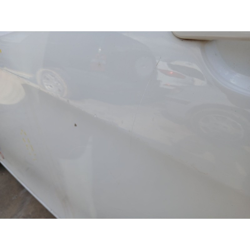 PUERTA DELANTERA IZQUIERDA