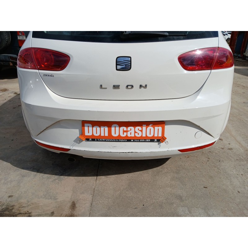 Recambio de paragolpes trasero para seat leon (1p1) 1.6 tdi referencia OEM IAM 1P0807421D  