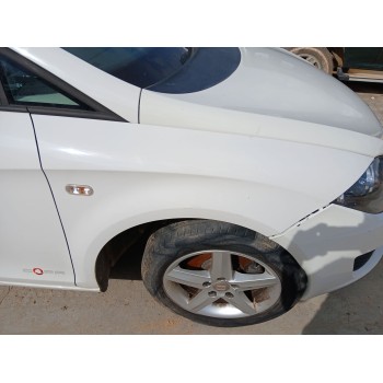 Recambio de aleta delantera derecha para seat leon (1p1) 1.6 tdi referencia OEM IAM 1P0821022A  