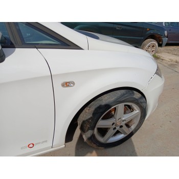 Recambio de aleta delantera derecha para seat leon (1p1) 1.6 tdi referencia OEM IAM 1P0821022A  