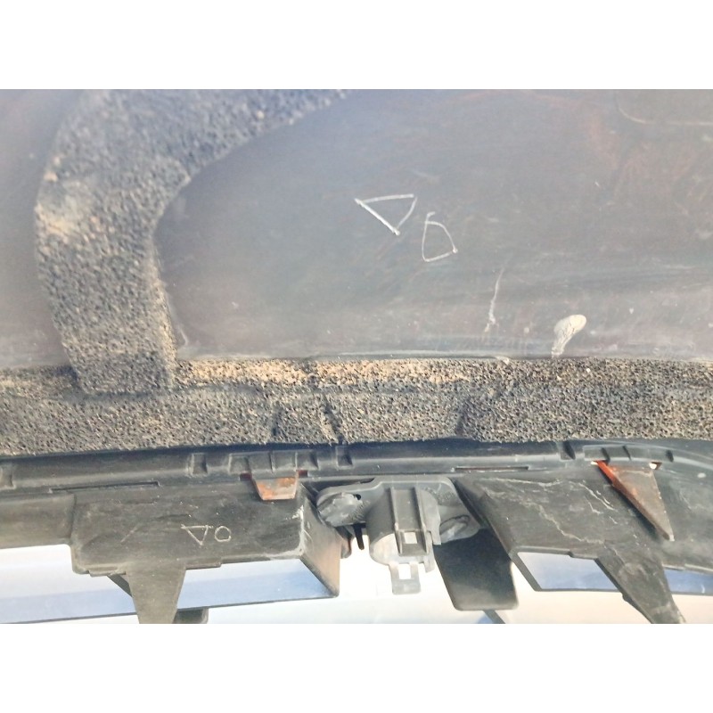 PARAGOLPES DELANTERO