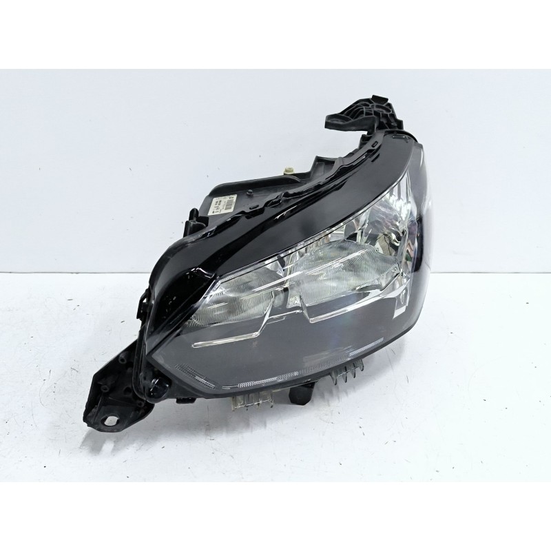 Recambio de faro izquierdo para peugeot 208 ii (ub_, up_, uw_, uj_) 1.5 bluehdi 100 referencia OEM IAM 9823194080  