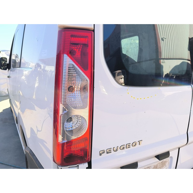 Recambio de piloto trasero izquierdo para peugeot expert kasten referencia OEM IAM   