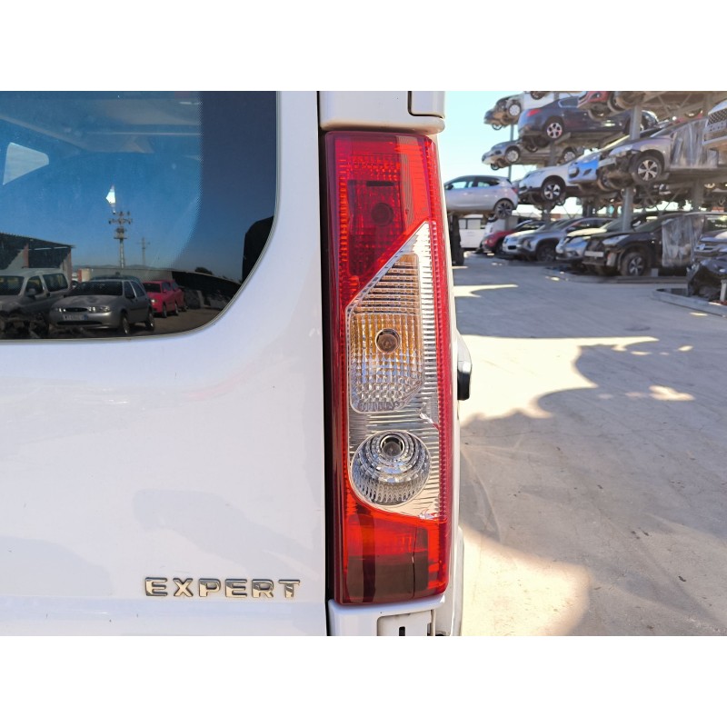 Recambio de piloto trasero derecho para peugeot expert kasten referencia OEM IAM   