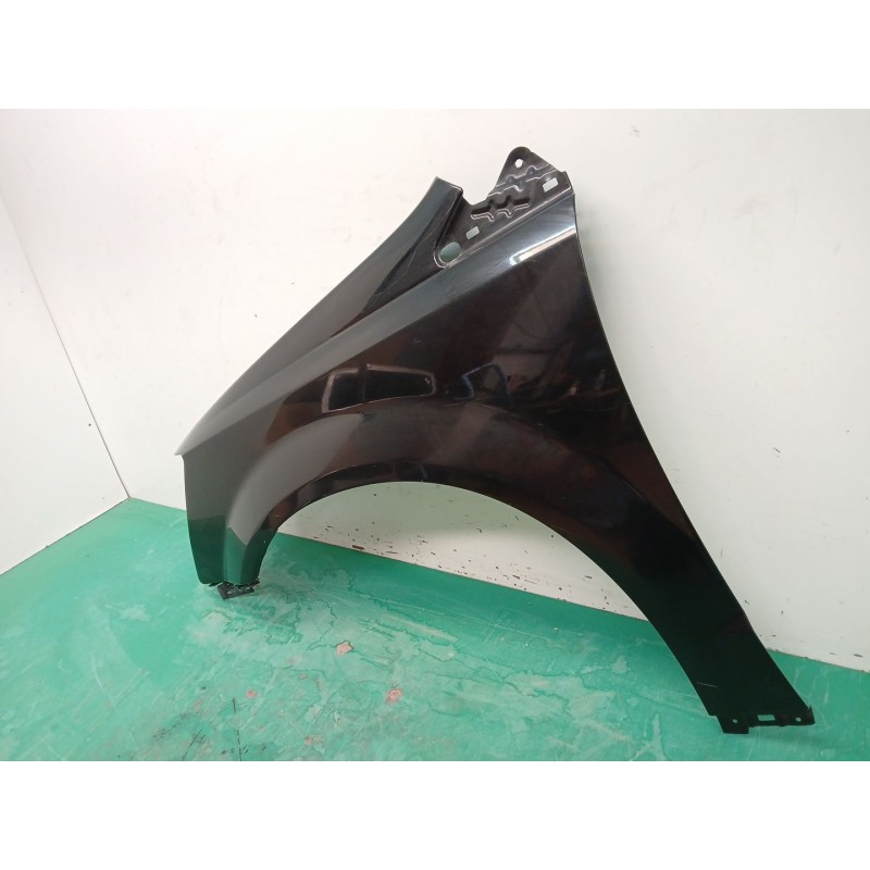 ALETA DELANTERA IZQUIERDA