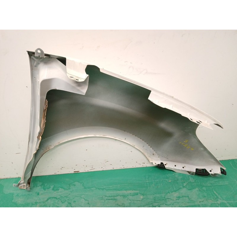 ALETA DELANTERA IZQUIERDA