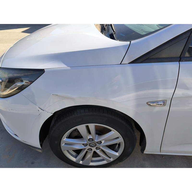 Recambio de aleta delantera izquierda para opel astra k sports tourer referencia OEM IAM   