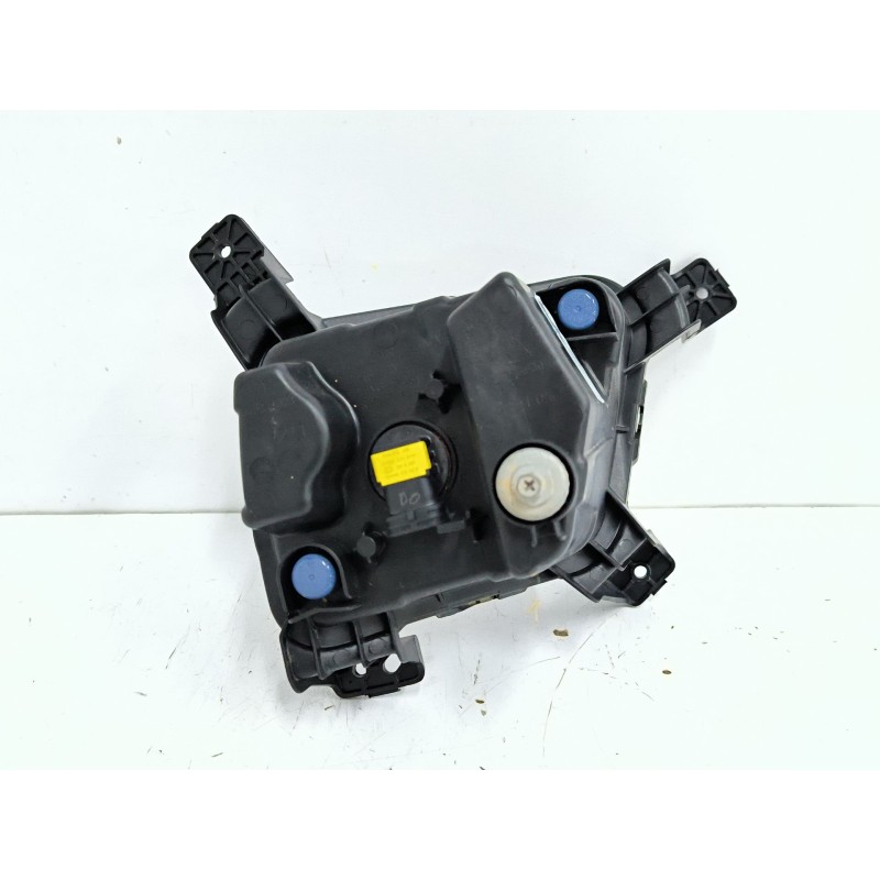 FARO ANTINIEBLA IZQUIERDO