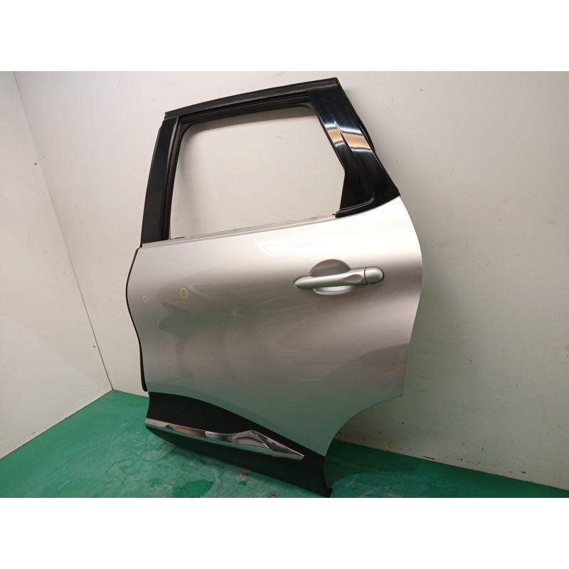 PUERTA TRASERA IZQUIERDA 821010340R
