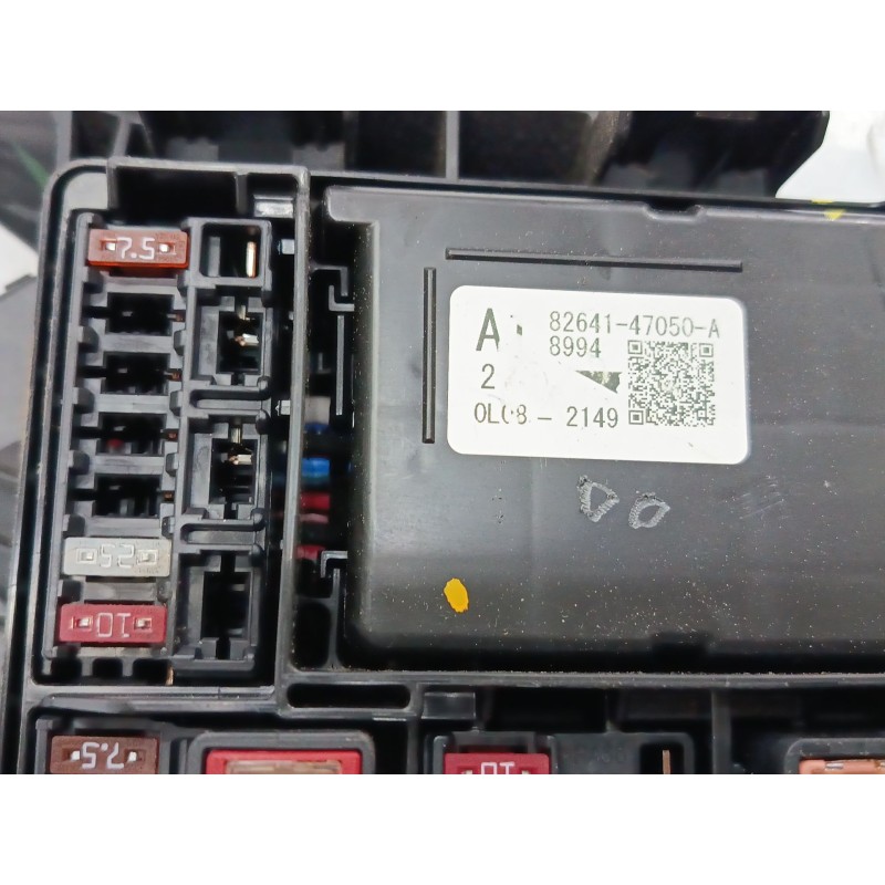 CAJA RELES / FUSIBLES 82111F2680