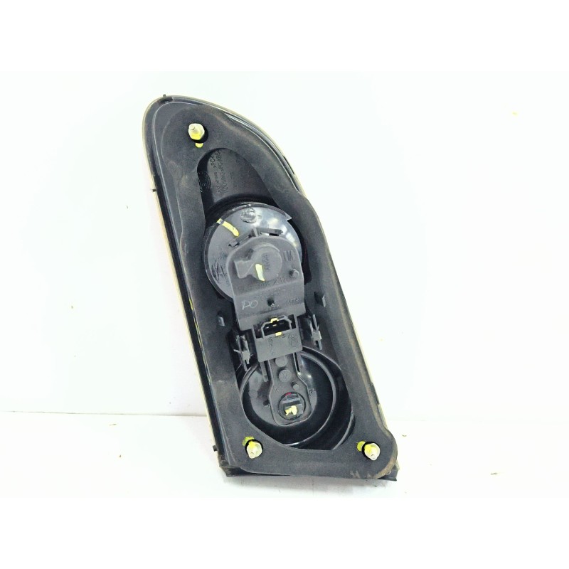 PILOTO TRASERO DERECHO INTERIOR