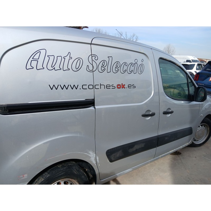 PUERTA LATERAL CORREDERA DERECHA