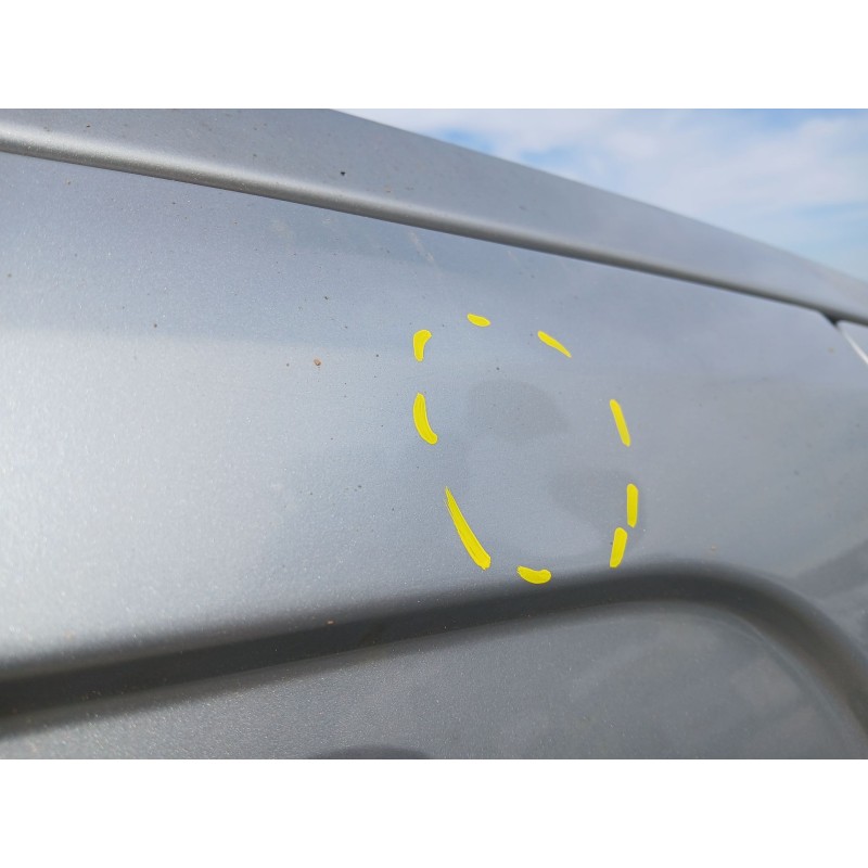 PUERTA LATERAL CORREDERA DERECHA