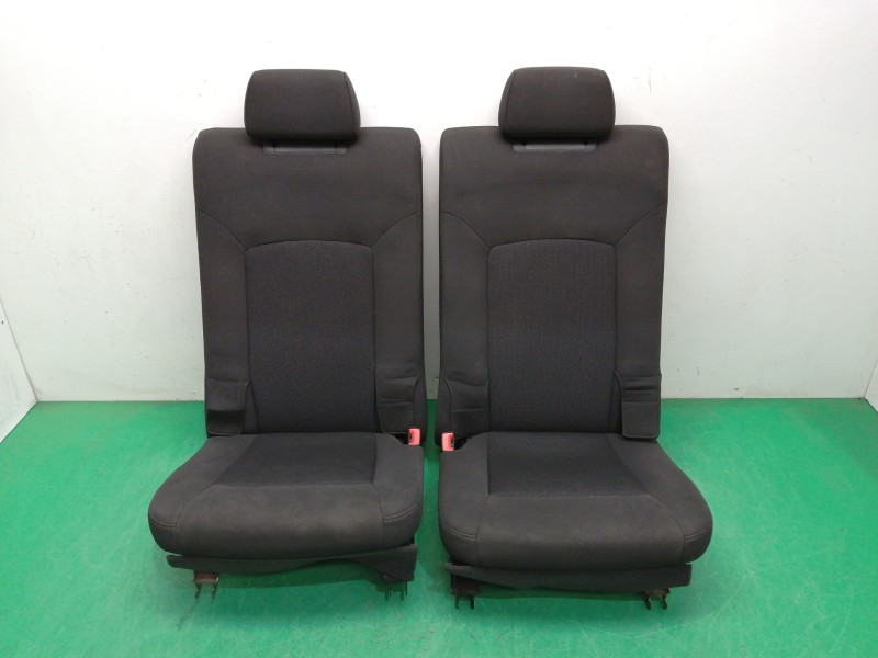 Recambio de asientos tercera fila para chevrolet orlando lt+ referencia OEM IAM   