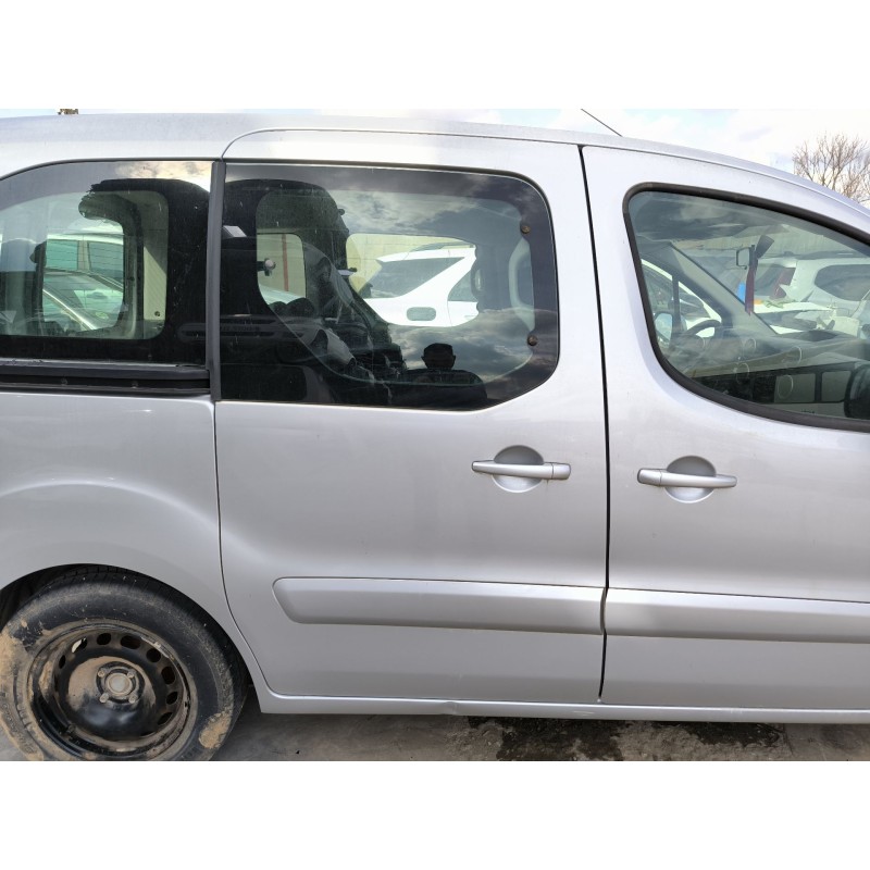 PUERTA LATERAL CORREDERA DERECHA