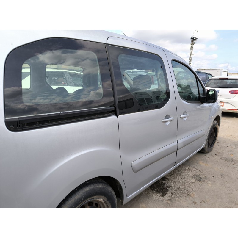 PUERTA LATERAL CORREDERA DERECHA