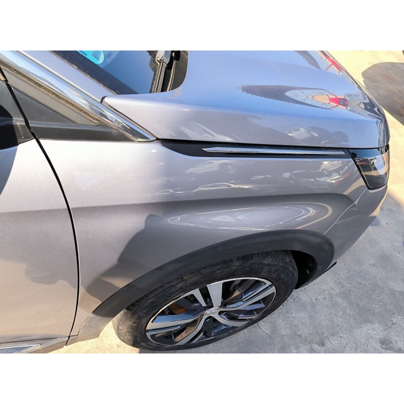 ALETA DELANTERA DERECHA