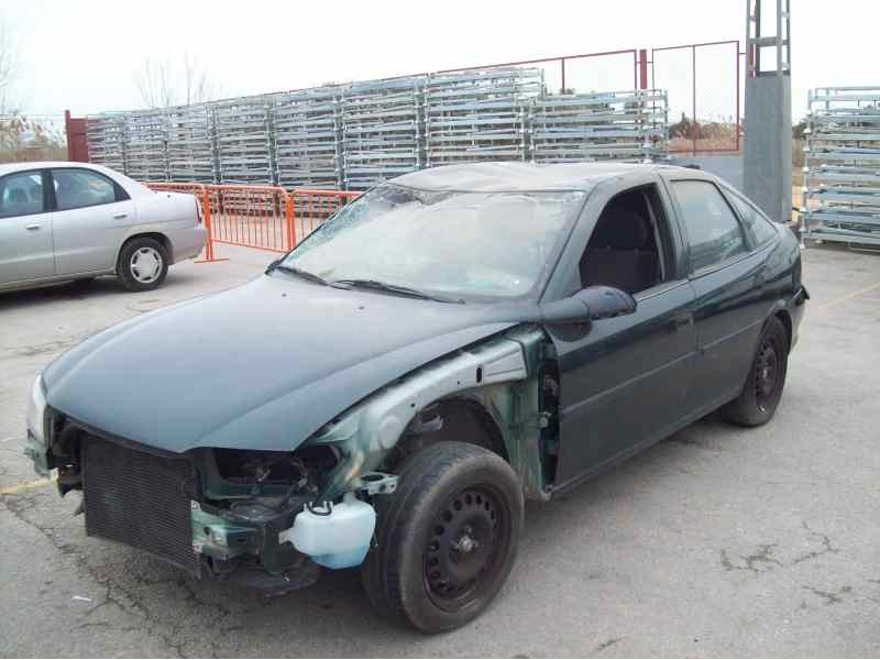 OPEL VECTRA B BERLINA