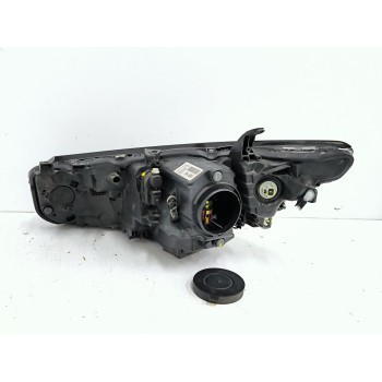 Recambio de faro derecho para toyota auris (_e18_) 1.3 (nre180_) referencia OEM IAM 8113002K30  