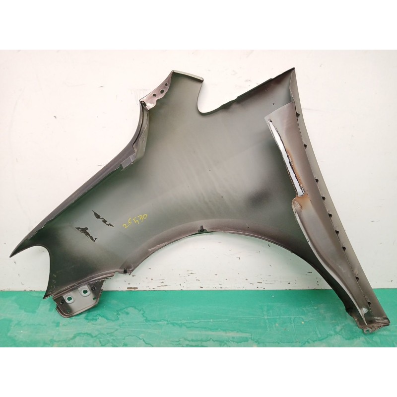 ALETA DELANTERA DERECHA