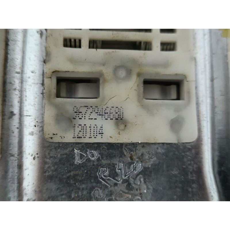 ELEVALUNAS DELANTERO IZQUIERDO 402103K