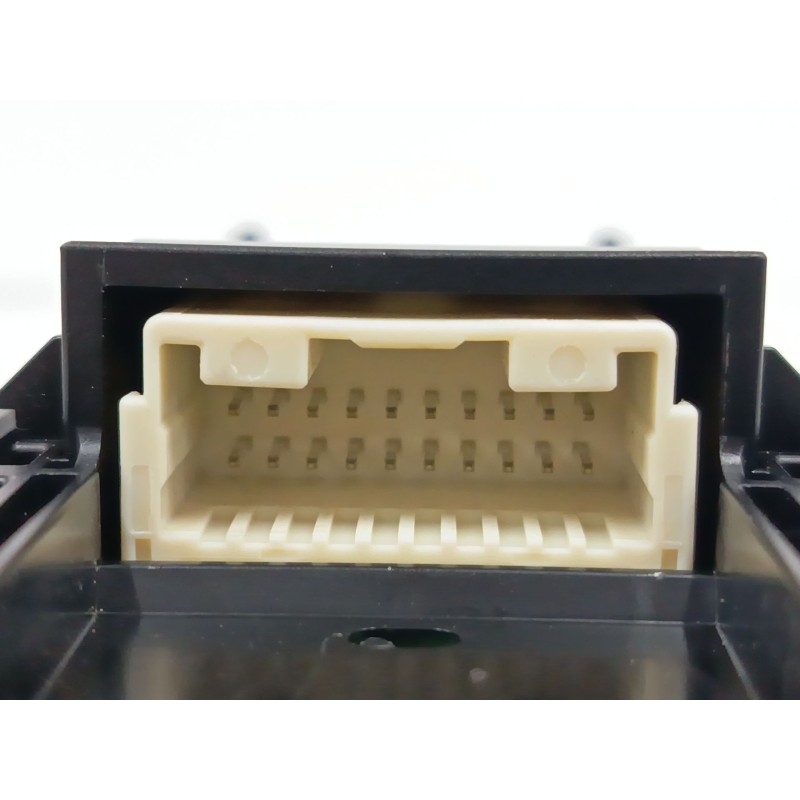 MANDO ELEVALUNAS DELANTERO IZQUIERDO