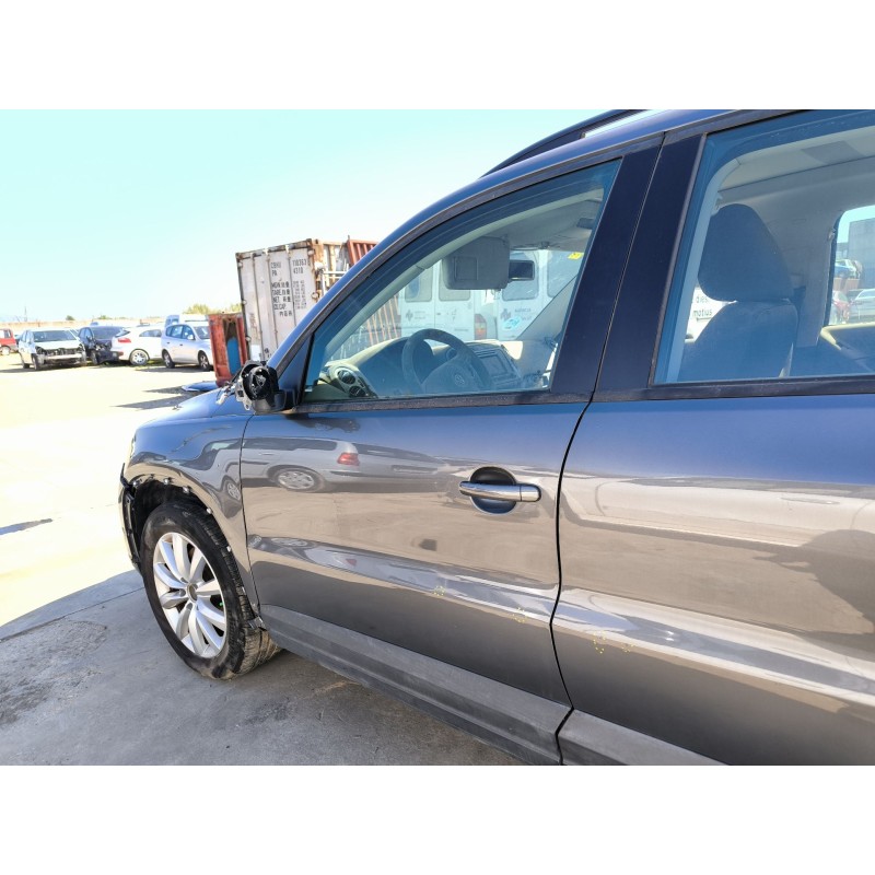 PUERTA DELANTERA IZQUIERDA