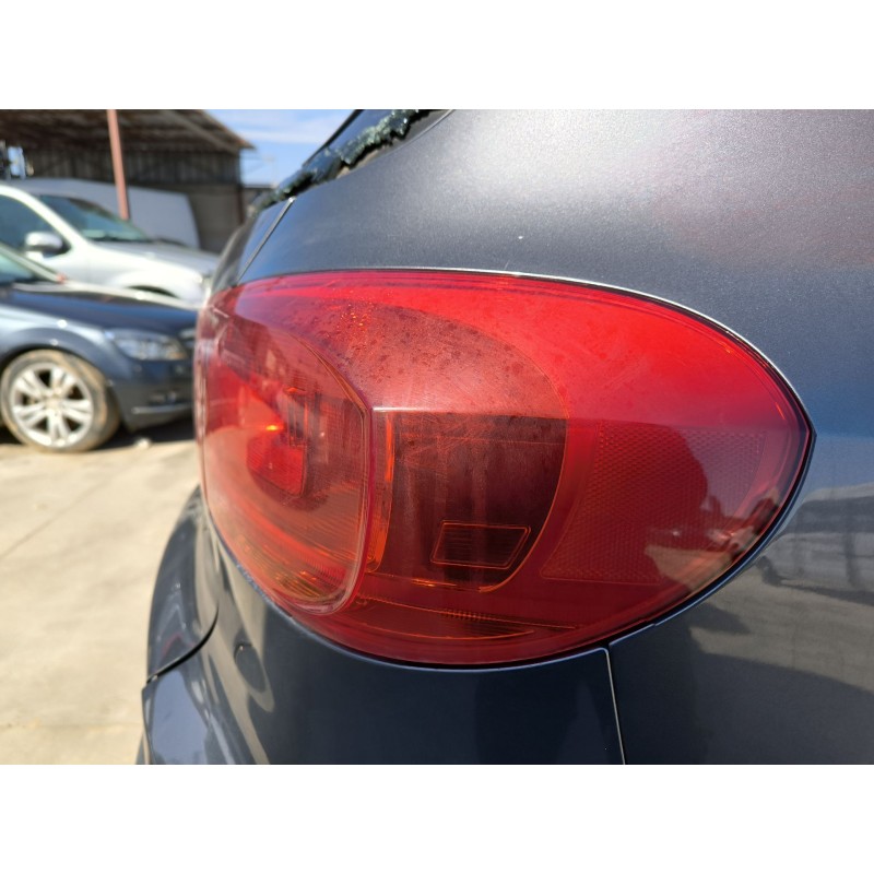 PILOTO TRASERO DERECHO