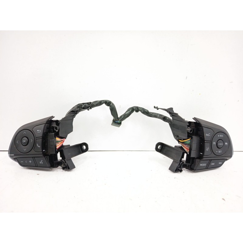 Recambio de mando volante para toyota corolla sedán (_e21_) 1.8 vvti hybrid (mzea12, zre211, zwe211) referencia OEM IAM 8425002F