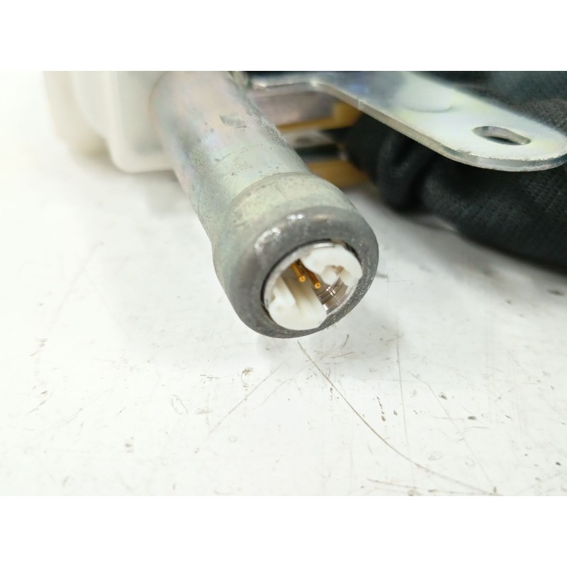 CINTURON SEGURIDAD DELANTERO DERECHO